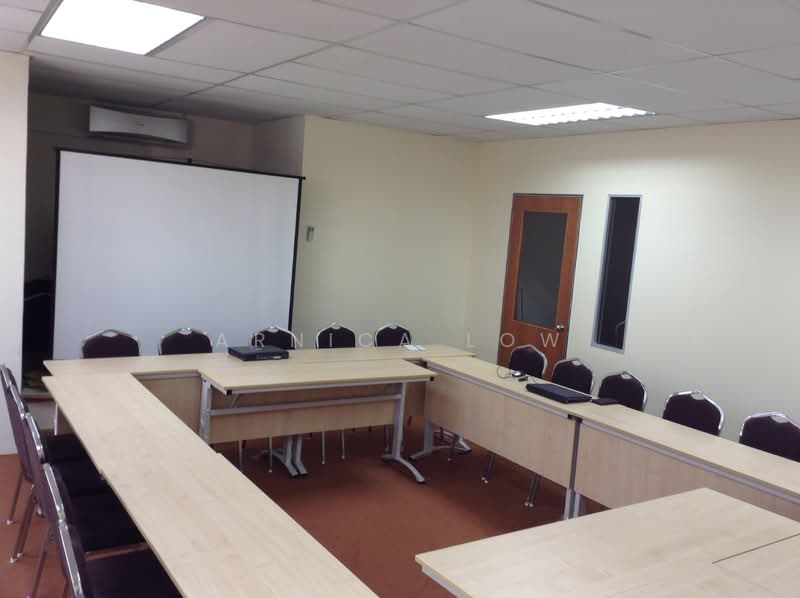 Office for Sale in Bandar Putra Permai (Seri Kembangan) - Arnica Low - PropertyGuru.com.my