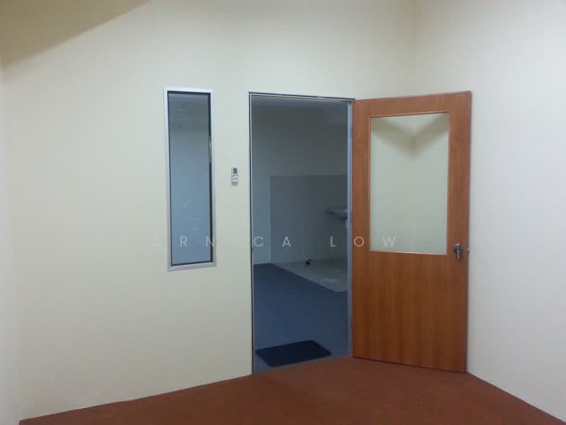 Office for Sale in Bandar Putra Permai (Seri Kembangan) - Arnica Low - PropertyGuru.com.my