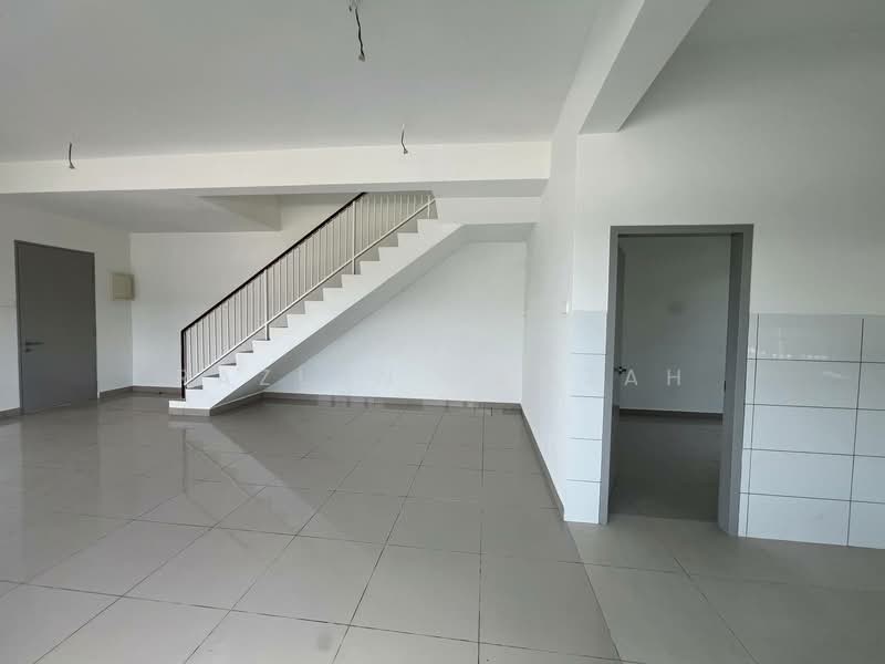 Rumah Teres 2 Tingkat untuk Dijual di Amverton Hills (Sungai Buloh) - Razlan Hamzah - Interior - PropertyGuru.com.my