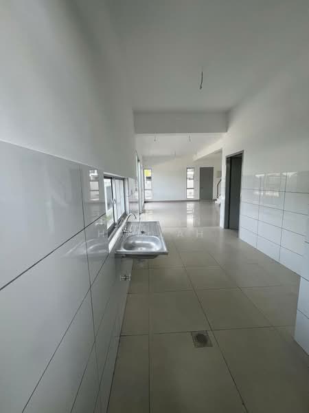 Rumah Teres 2 Tingkat untuk Dijual di Amverton Hills (Sungai Buloh) - Razlan Hamzah - Interior - PropertyGuru.com.my