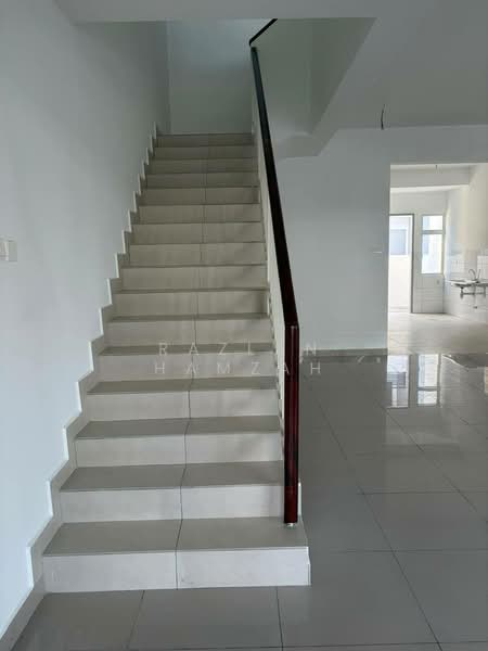 Rumah Teres 2 Tingkat untuk Dijual di Amverton Hills (Sungai Buloh) - Razlan Hamzah - Interior - PropertyGuru.com.my