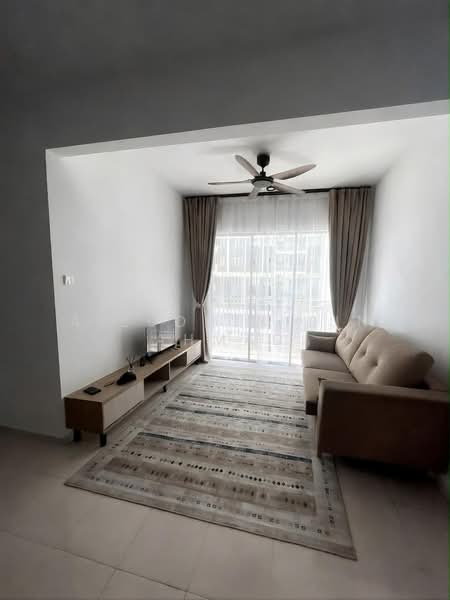 Kondominium untuk Disewa di Residensi Adelia 4 - Aizuddin bin Ahmad - Living Room - PropertyGuru.com.my