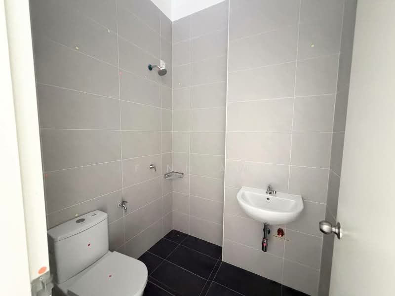 Rumah Teres 2 Tingkat untuk Dijual di Taman Ekoflora (Johor Bahru) - Finn Aw - Bathroom - PropertyGuru.com.my