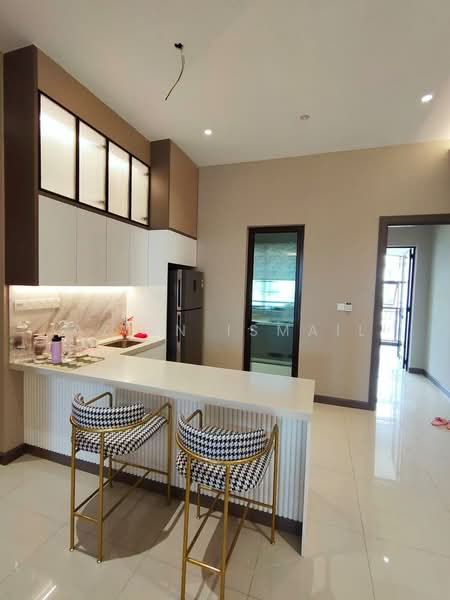 Condominium for Sale at Isle of Kamares - Azlin Ismail - Kitchen - PropertyGuru.com.my