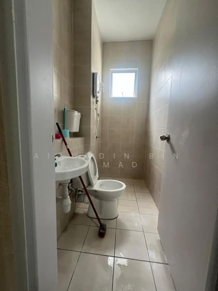 Condominium for Rent at Residensi Adelia 3 - Aizuddin bin Ahmad - Bathroom - PropertyGuru.com.my