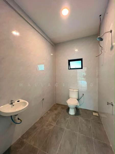 Semi-Detached House for Sale in Kampung Bahru (Johor Bahru) - Wallace Ang - Bathroom - PropertyGuru.com.my