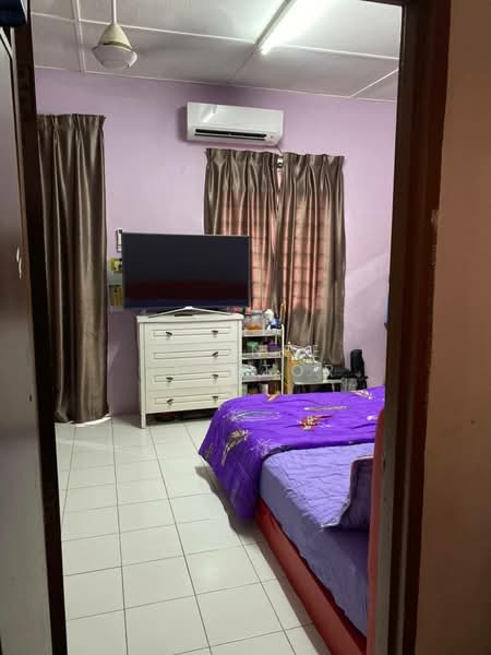 2-storey Terraced House for Rent in Bangi (Selangor) - Maznee Realtor - Bedroom - PropertyGuru.com.my