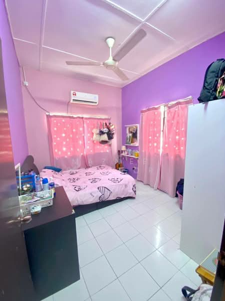 2-storey Terraced House for Rent in Bangi (Selangor) - Maznee Realtor - Bedroom - PropertyGuru.com.my