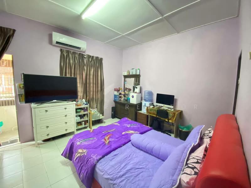 2-storey Terraced House for Rent in Bangi (Selangor) - Maznee Realtor - Bedroom - PropertyGuru.com.my