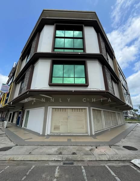 Shop for Rent in Bandar Cemerlang (Ulu Tiram) - Kennly Chia - Exterior - PropertyGuru.com.my