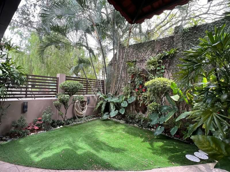 Semi-Detached House for Sale in Sri Petaling (Kuala Lumpur) - Aizuddin bin Ahmad - Garden - PropertyGuru.com.my