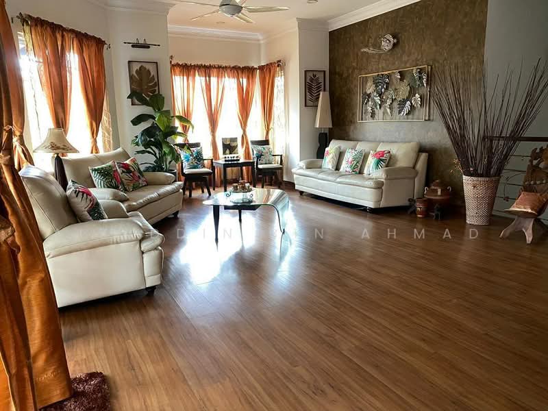 Semi-Detached House for Sale in Sri Petaling (Kuala Lumpur) - Aizuddin bin Ahmad - Living Room - PropertyGuru.com.my