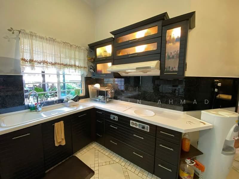 Semi-Detached House for Sale in Sri Petaling (Kuala Lumpur) - Aizuddin bin Ahmad - Kitchen - PropertyGuru.com.my
