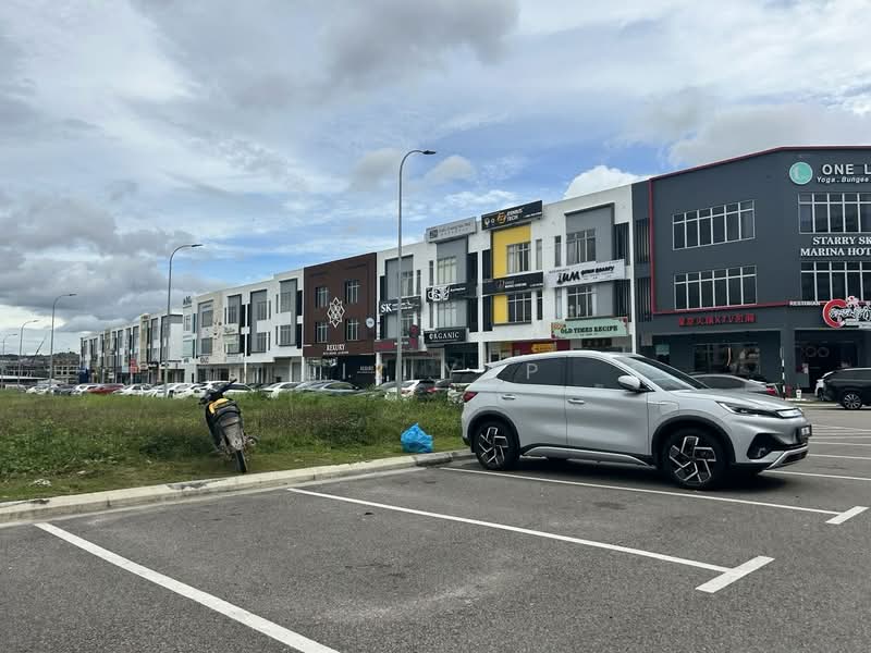 Shop for Sale in Austin Crest (Johor Bahru) - Liz Yap - Exterior - PropertyGuru.com.my