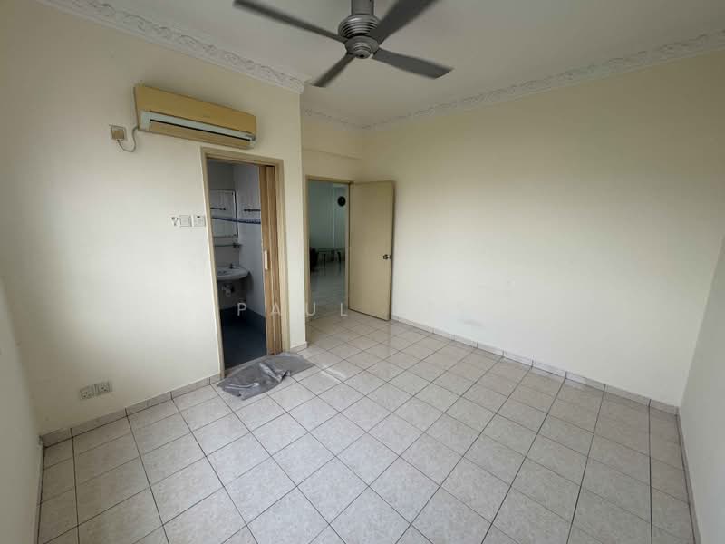 Apartment for Sale at Pangsapuri Jati 2 - Paul Lee - Interior - PropertyGuru.com.my