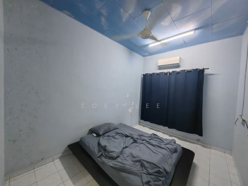 1-storey Terraced House for Sale in Taman Flora Heights (Pasir Gudang) - Zoey Lee - Bedroom - PropertyGuru.com.my