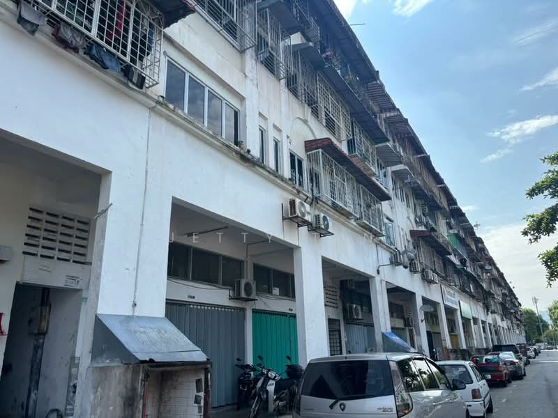 Pangsapuri untuk Disewa di Taman Lembah Maju 600 Apartment - Jetty Tan - Exterior - PropertyGuru.com.my