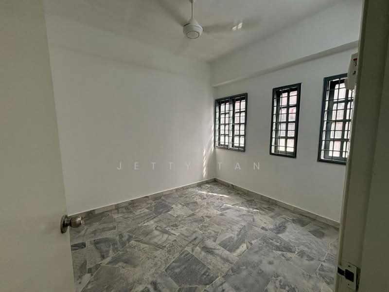 Pangsapuri untuk Disewa di Taman Lembah Maju 600 Apartment - Jetty Tan - Interior - PropertyGuru.com.my