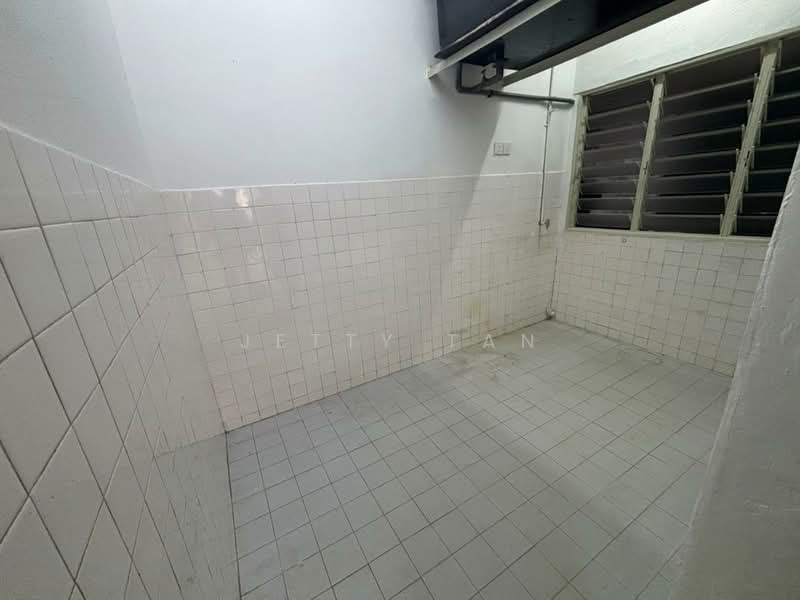 Pangsapuri untuk Disewa di Taman Lembah Maju 600 Apartment - Jetty Tan - Interior - PropertyGuru.com.my