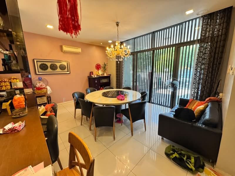 3-storey Terraced House for Sale in Lake Fields (Sungai Besi) - Edward Yap - Dining Room - PropertyGuru.com.my