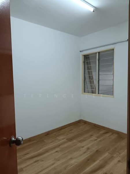 Flat for Rent at Pangsapuri Sentosa - Terence Lee - Interior - PropertyGuru.com.my