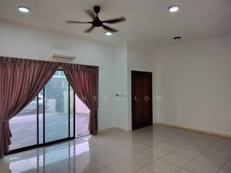 3-storey Terraced House for Sale in Puchong (Selangor) - Jenson Low - Living Room - PropertyGuru.com.my