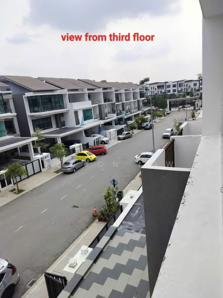 3-storey Terraced House for Sale in Puchong (Selangor) - Jenson Low - View - PropertyGuru.com.my