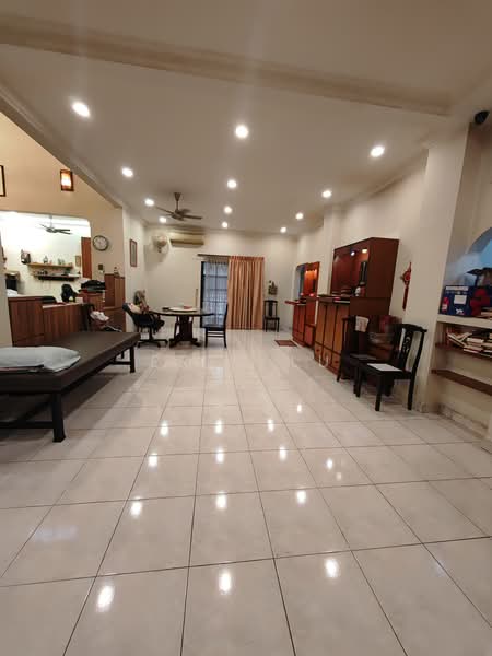 Bungalow for Sale in Bandar Putra (Kulai) - Eric Lu - Living Room - PropertyGuru.com.my