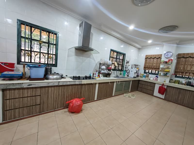 Bungalow for Sale in Bandar Putra (Kulai) - Eric Lu - Kitchen - PropertyGuru.com.my