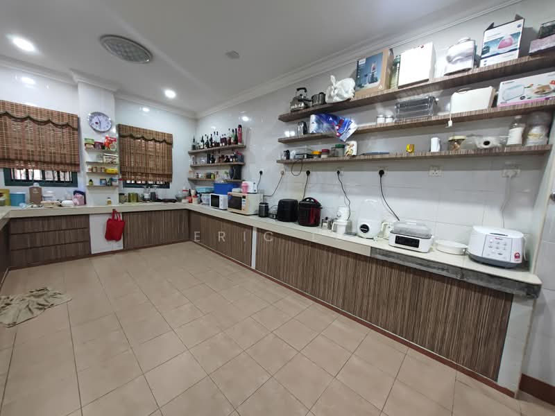 Bungalow for Sale in Bandar Putra (Kulai) - Eric Lu - Kitchen - PropertyGuru.com.my