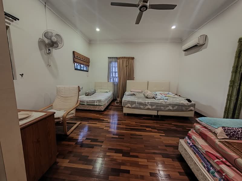 Bungalow for Sale in Bandar Putra (Kulai) - Eric Lu - Bedroom - PropertyGuru.com.my