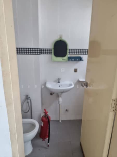 Pangsapuri untuk Disewa di Seri Pinang - Terence Lee - Bathroom - PropertyGuru.com.my