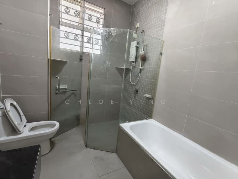 Semi-Detached House for Rent in Johor Bahru (Johor) - Chloe Ying - Bathroom - PropertyGuru.com.my