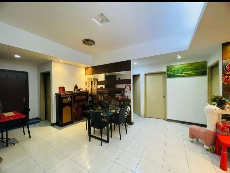 Service Residence for Sale at Diamond Residences - Alan Pang - Interior - PropertyGuru.com.my