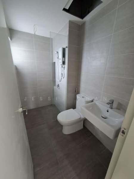 Servis Apartment untuk Disewa di SouthPlace Residences @ Tropicana Metropark - Jessie Chan - Bathroom - PropertyGuru.com.my