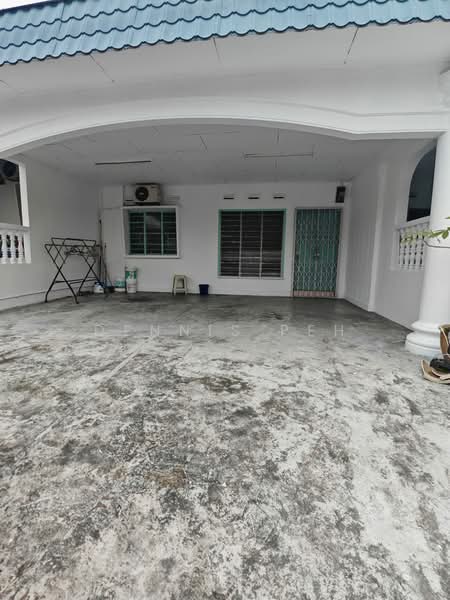 1-storey Terraced House for Rent in Taman Abad (Johor Bahru) - Dennis Peh - Exterior - PropertyGuru.com.my
