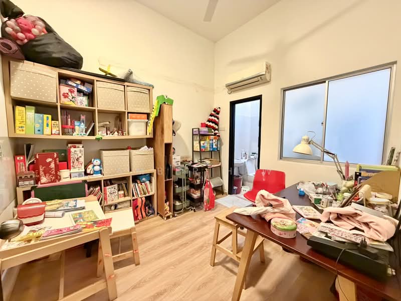 2-storey Terraced House for Sale in Taman Puteri Wangsa (Ulu Tiram) - Amber Hew - Study - PropertyGuru.com.my