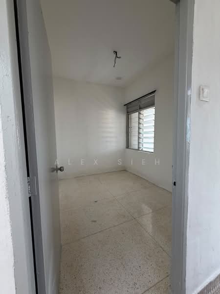Rumah Teres 1 Tingkat untuk Dijual di Taman Johor (Tampoi) - Alex Sieh - PropertyGuru.com.my