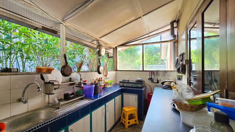 Rumah Banglo untuk Dijual di Kampung Tunku (Petaling Jaya) - Zulhilmi Zakaria - Kitchen - PropertyGuru.com.my