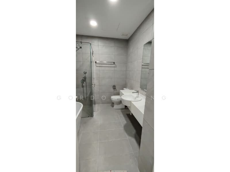 Servis Apartment untuk Disewa di Dorsett Waterfront Subang - Gordon Ling - Bathroom - PropertyGuru.com.my