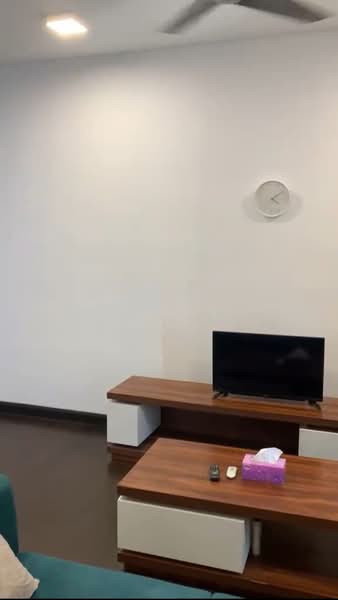 Pangsapuri untuk Disewa di V Residence Suites @ Sunway Velocity - Agnes Woo - Living Room - PropertyGuru.com.my