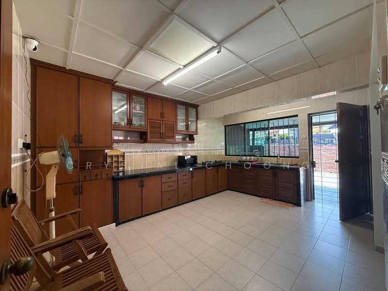 Rumah Teres 2 Tingkat untuk Dijual di Minden Heights (Gelugor) - Crystal Choong - Kitchen - PropertyGuru.com.my