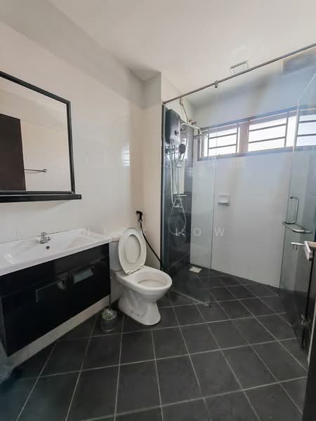 Rumah Teres 2 Tingkat untuk Disewa di Bandar Dato Onn (Tebrau) - Nick Low - Bathroom - PropertyGuru.com.my