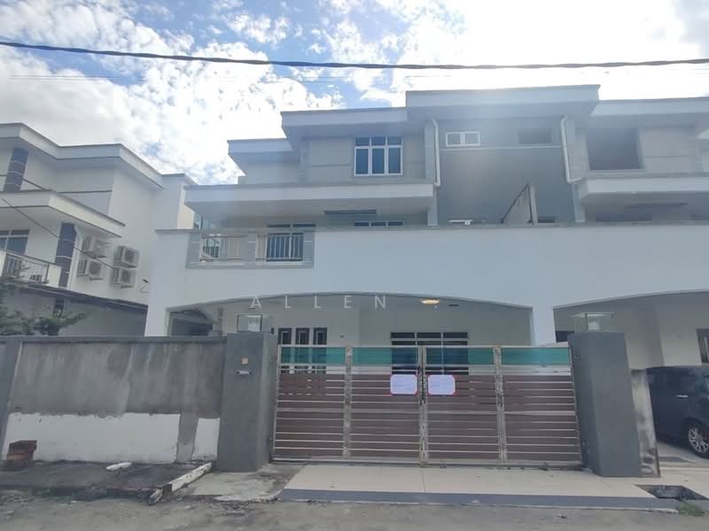 Cluster House for Sale in Taman Sejati 3 (Sitiawan) - Allen . - Exterior - PropertyGuru.com.my