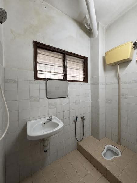 Rumah Teres 2-Tingkat untuk Dijual di Usj 3 (Subang Jaya) - Tyson Gan - Bathroom - PropertyGuru.com.my