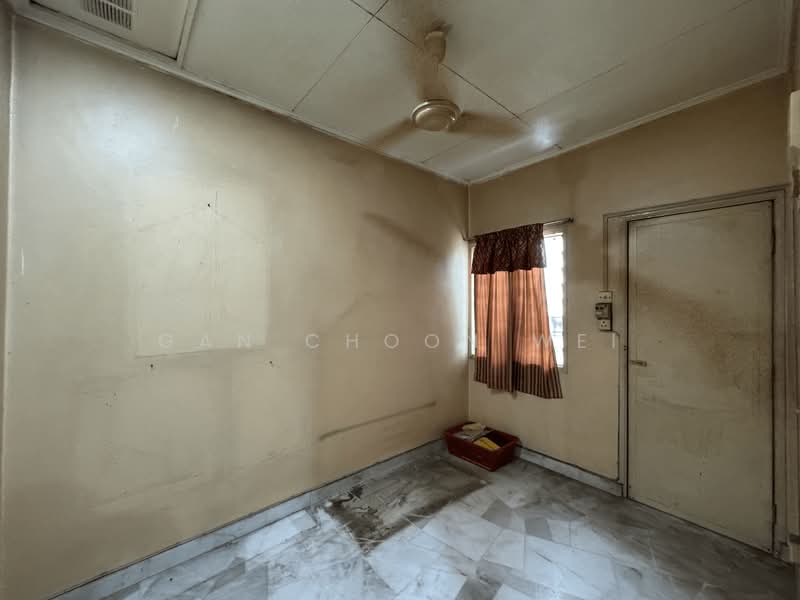1.5-storey Terraced House for Sale in Usj 2 (Subang Jaya) - Tyson Gan - PropertyGuru.com.my
