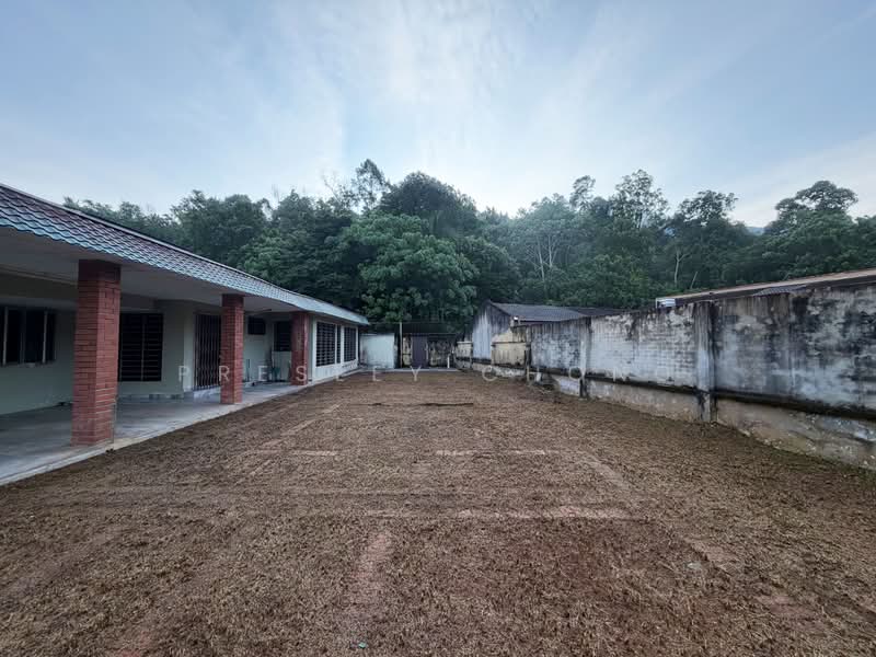Semi-Detached House for Sale in Taman Kampar Jaya (Kampar) - Presley Chong - Exterior - PropertyGuru.com.my