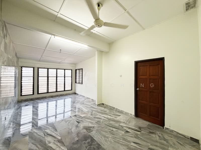 Semi-Detached House for Sale in Taman Kampar Jaya (Kampar) - Presley Chong - Bedroom 2 - PropertyGuru.com.my