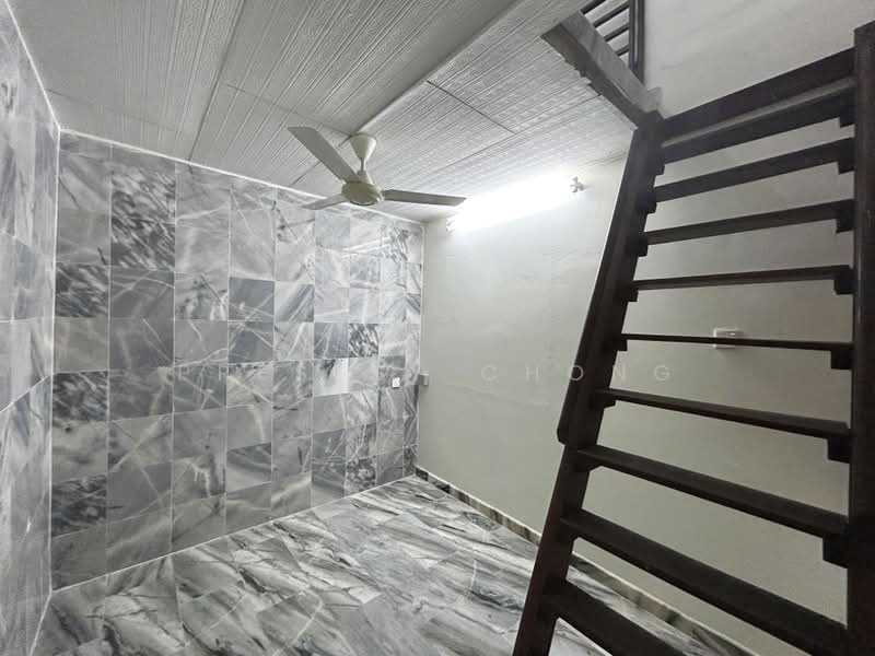 Semi-Detached House for Sale in Taman Kampar Jaya (Kampar) - Presley Chong - Bedroom 3 - PropertyGuru.com.my