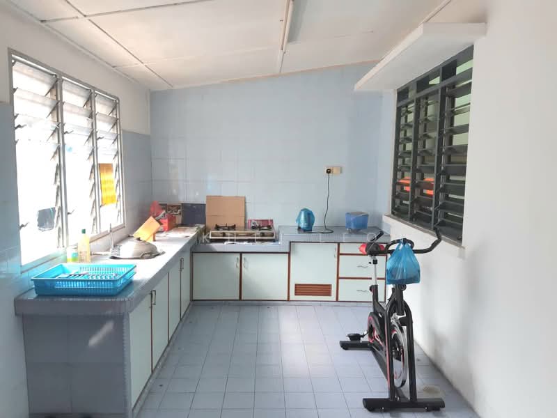 Rumah Teres 2 Tingkat untuk Dijual di Taman Che Wan (Ipoh) - See Khei Leong - Kitchen - PropertyGuru.com.my